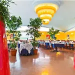فندق Grand Esplanada بيبيوني