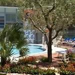 فندق Grand Esplanada بيبيوني