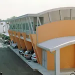 Grand Esplanada 4* بيبيوني