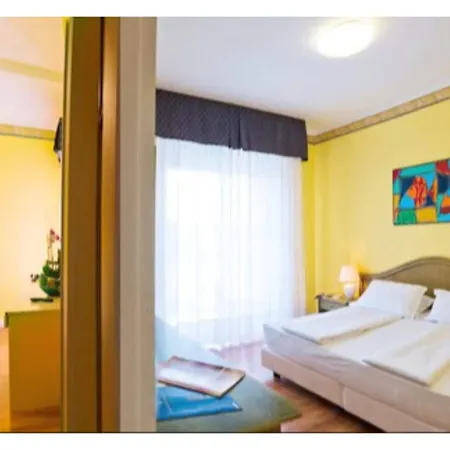 Hotel Grand Esplanada 4*