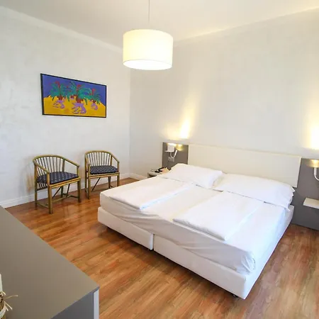 فندق Grand Esplanada بيبيوني