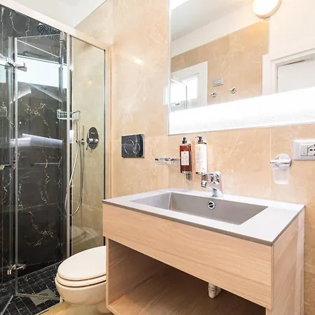 Grand Esplanada Отель