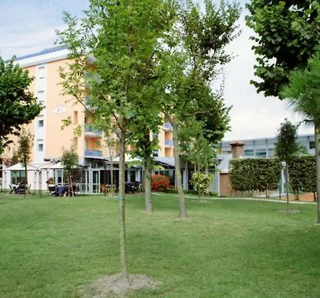فندق Grand Esplanada