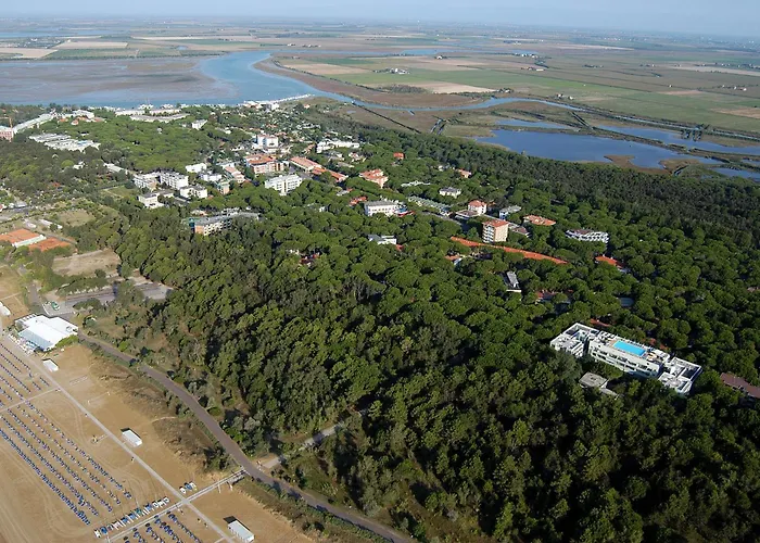 Отель Grand Esplanada